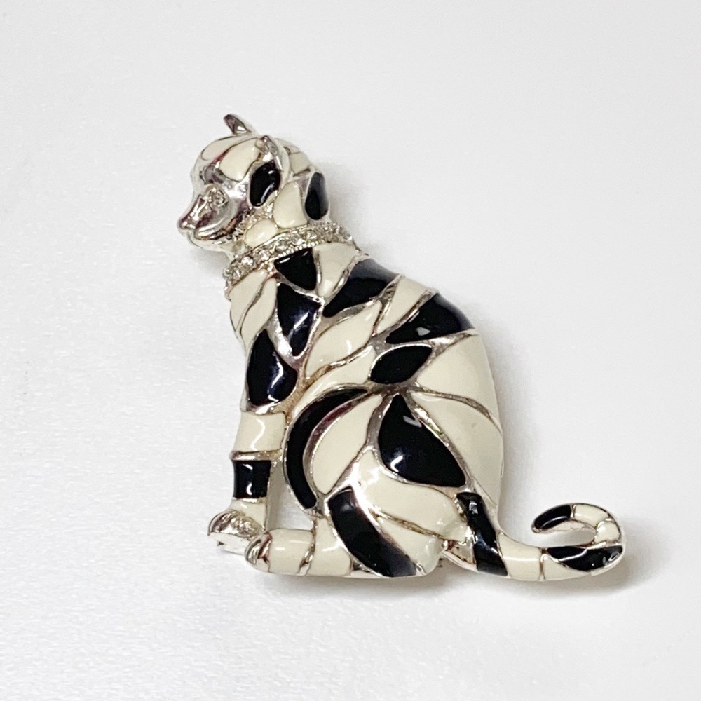 Pet Friends Ladies Brooch Pin